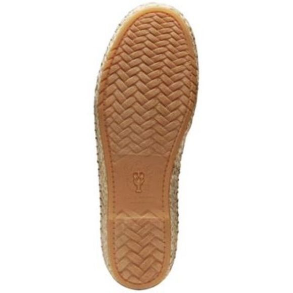 Cole Haan Cream and Tan Flats with Woven Texture - Picture 5 of 15